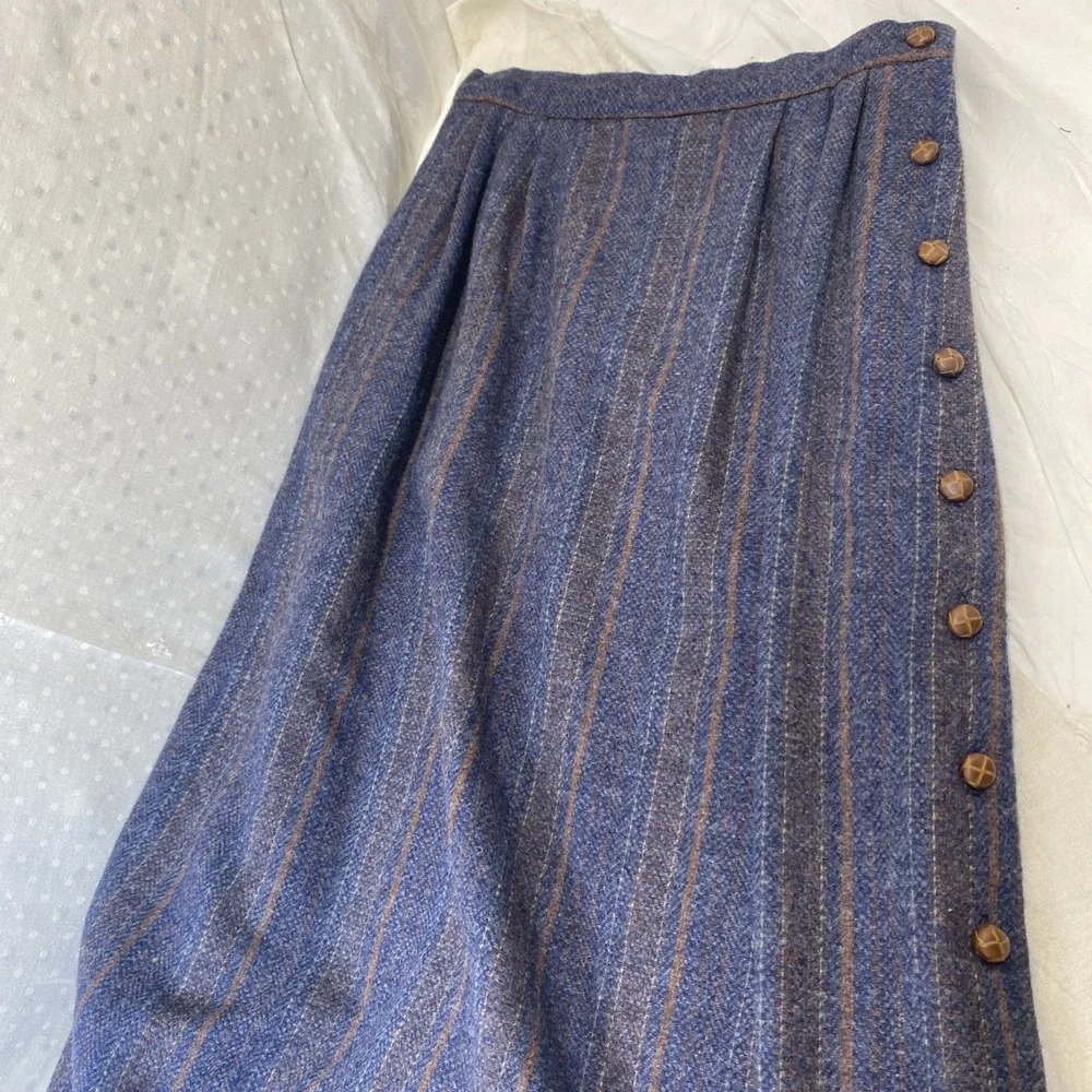 Vintage Madison Wool Skirt Blue Striped Button Detail Preppy Classic 28"‎ Waist - Picture 11 of 11